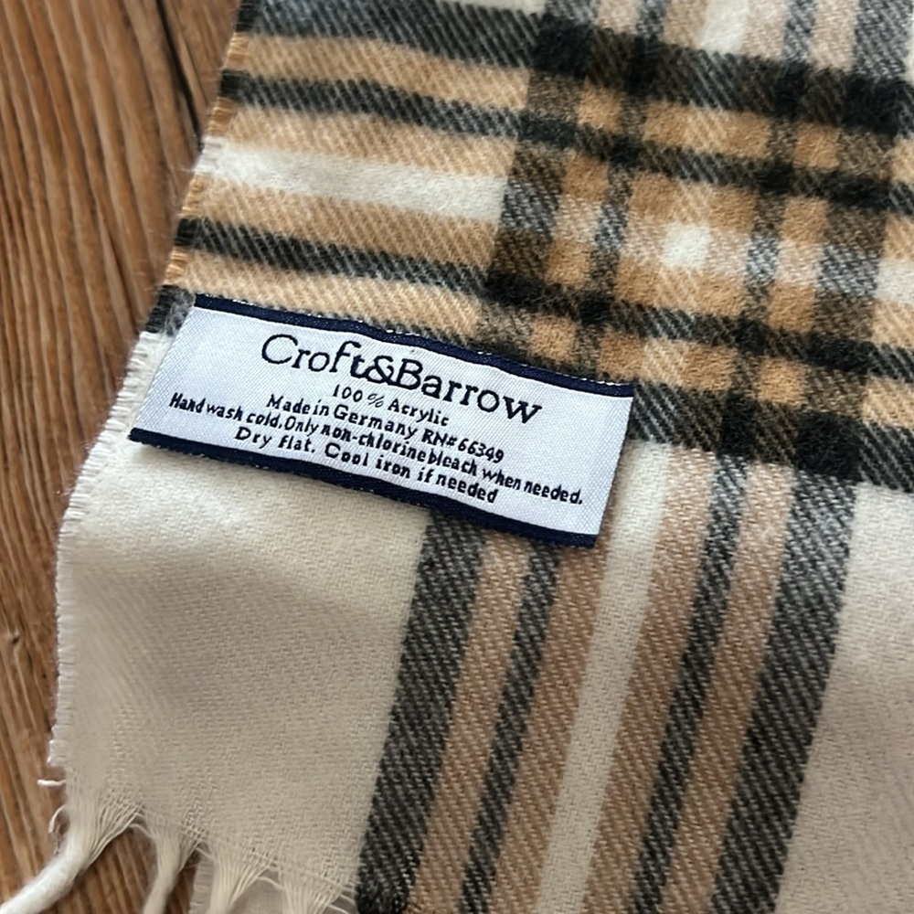 Croft & Barrow Scarf - Picture 2 of 3